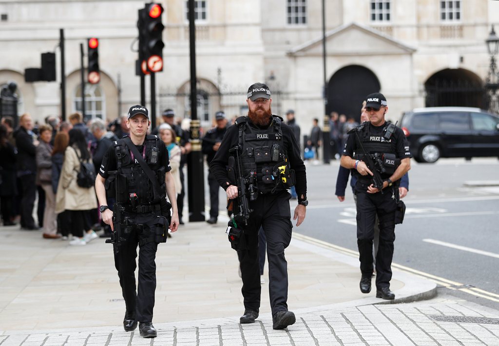 Armed police officers patrol in Westminster, in London, Britain, September 16, 2017. REUTERS/Peter Nicholls