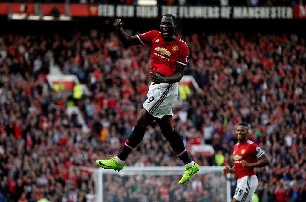 Manchester United's Romelu Lukaku celebrates scoring their third goal REUTERS/Andrew Yates 