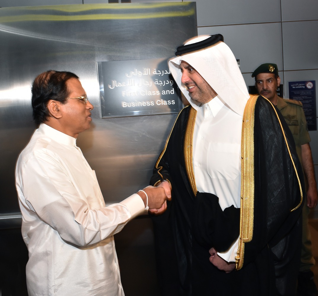 President of the Democratic Socialist Republic of Sri Lanka, Maithripala Sirisena, arrived in Doha yesterday on an official visit. The President and the accompanying delegation were welcomed upon arrival at Hamad International Airport by Minister of Econo