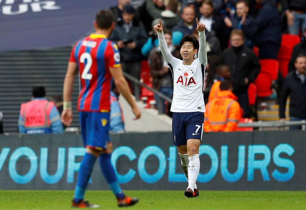 Tottenham's Son Heung-min celebrates scoring their first goal REUTERS/Peter Nicholls 