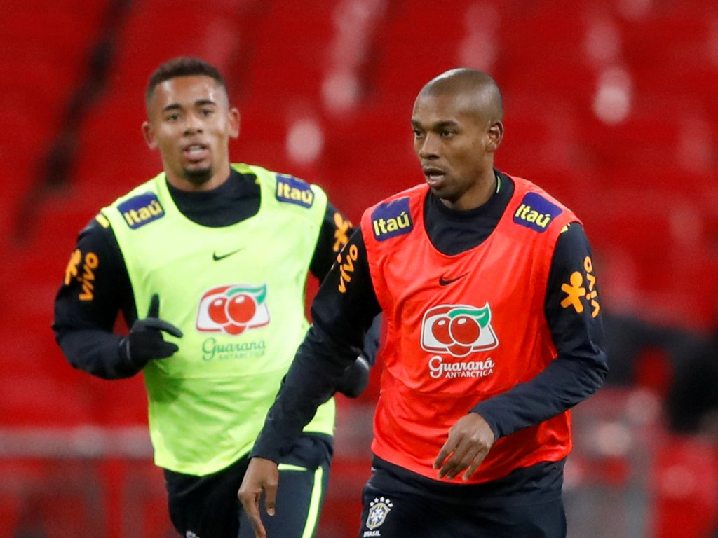 An image of Brazil’s Gabriel Jesus (R) and Fernandinho (L) during training November 13, 2017. Action Images via Reuters/Carl Recine