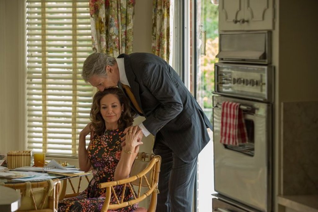 A still of the actors Liam Neeson and Diane Lane from the movie Mark Felt: The Man Who Brought Down the White House.