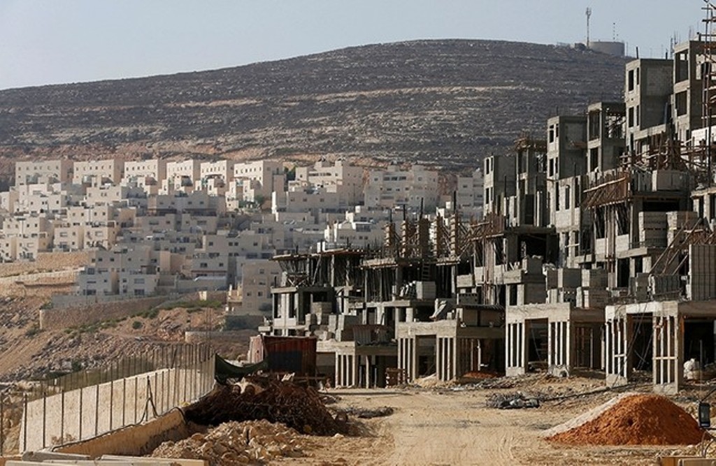 A construction site is seen in the West Bank Jewish settlement of Givat Zeev, near Jerusalem, Oct. 17, 2013. (Reuters Photo).