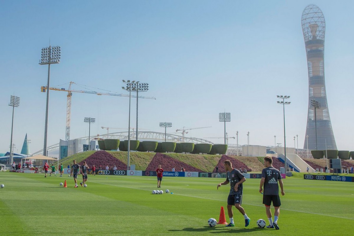 (file photo)  Bayern Munich team trains on AZF's pitches