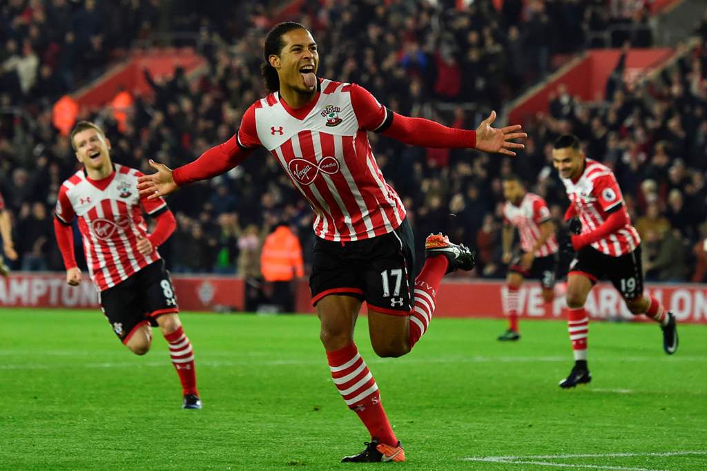 (FILES) Southampton's Dutch defender Virgil van Dijk. AFP / Glyn KIRK