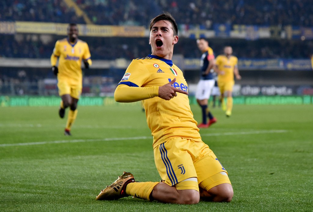 Juventus’ Paulo Dybala celebrates scoring their third goal REUTERS/Alberto Lingria

