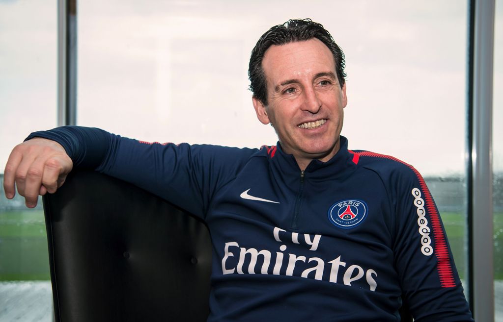 Paris Saint-Germain's Spanish coach Unai Emery poses during a photo session in Saint-Germain-en-Laye, western Paris, on January 3, 2018. / AFP / Bertrand GUAY
