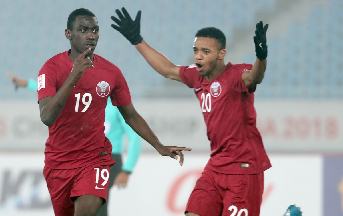 Qatar’s Salem Al Hajri (R) in action at the AFC U-23 Asian Cup.