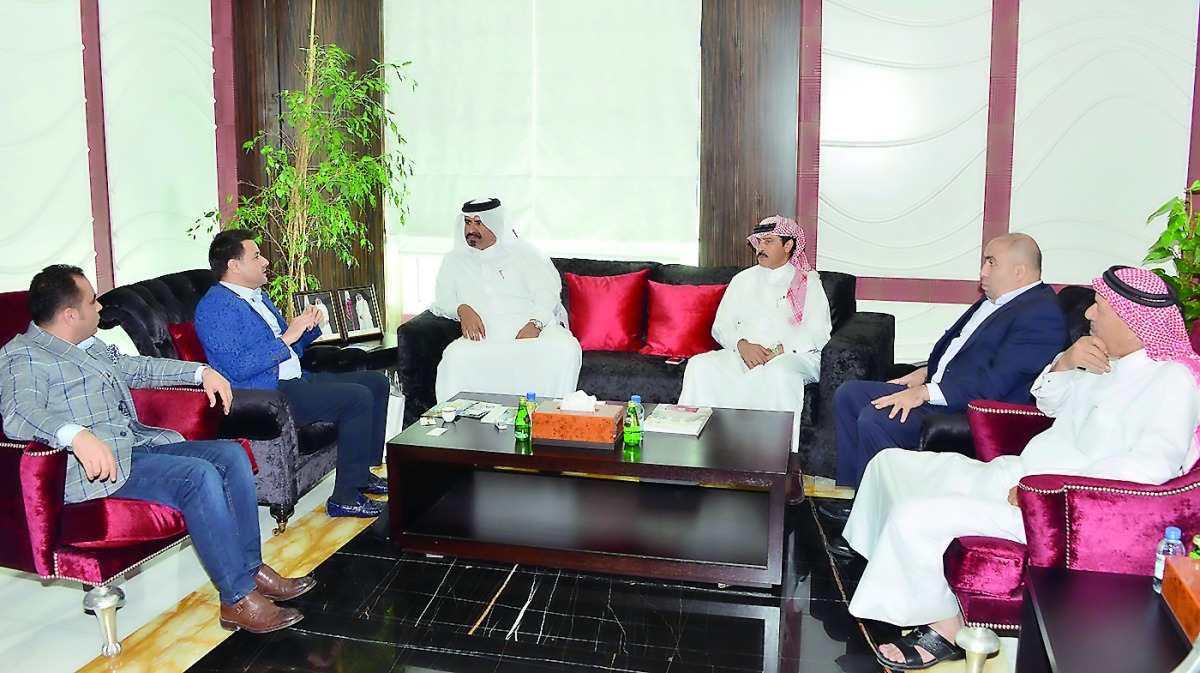 Mohamed bin Ahmed bin Towar Al Kuwari (third left), Vice-Chairman of Qatar Chamber (QC), the president of the Middle East Tourism and Travel Agencies Association (OTSAD), Hussain Arif (second left), and other business leaders from Turkey and Qatar meeting