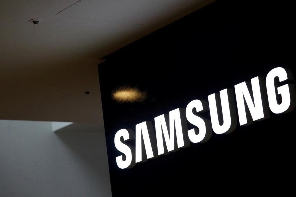 File photo of the logo of Samsung Electronics is seen at its office building in Seoul, South Korea, July 4, 2017. REUTERS/Kim Hong-Ji/File Photo