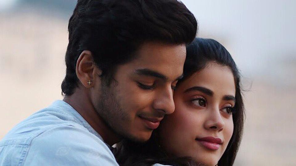  Ishaan Khatter and Jhanvi Kapoor in Dhadak. 