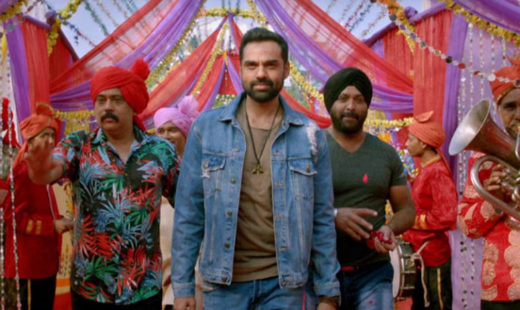 A still of the actor Abhay Deol (C) from the movie Nanu Ki Jaanu.