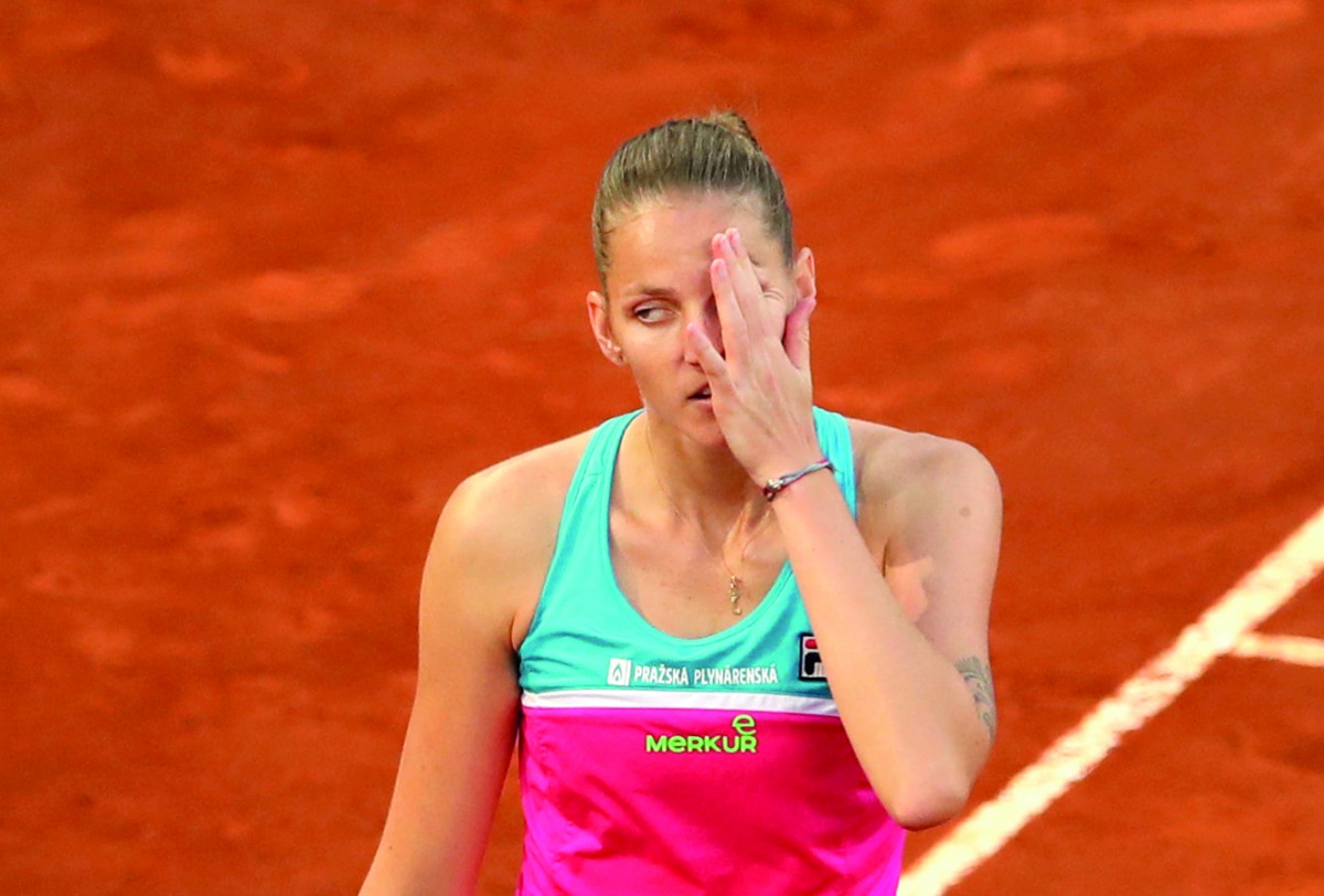 Czech Republic's Karolina Pliskova reacts during her semi final match against Czech Republic's Petra Kvitova. Reuters/Susana Vera