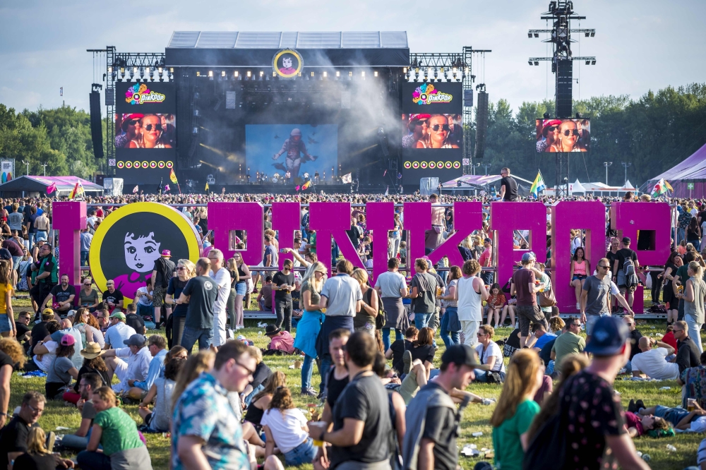 Festival goers gather during the first day of the music festival Pinkpop, at Landgraaf on June 15, 2018. Netherlands OUT / AFP / ANP / Marcel van Hoorn