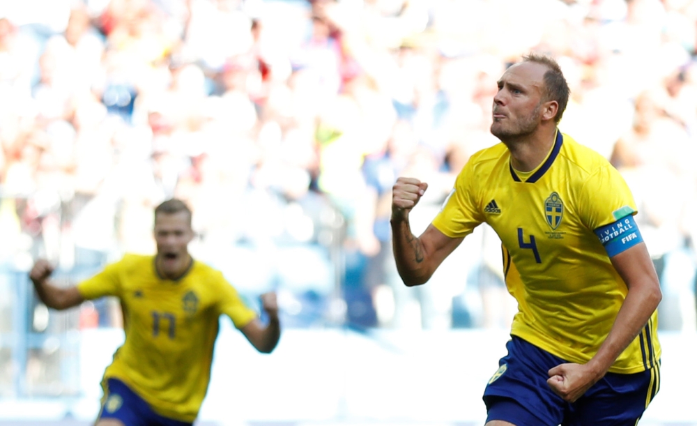 Sweden's Andreas Granqvist celebrates scoring their first goal, June 18, 2018. REUTERS/Matthew Childs