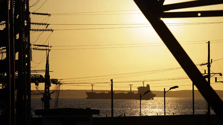 Oil tanker REUTERS/Desmond Boylan
