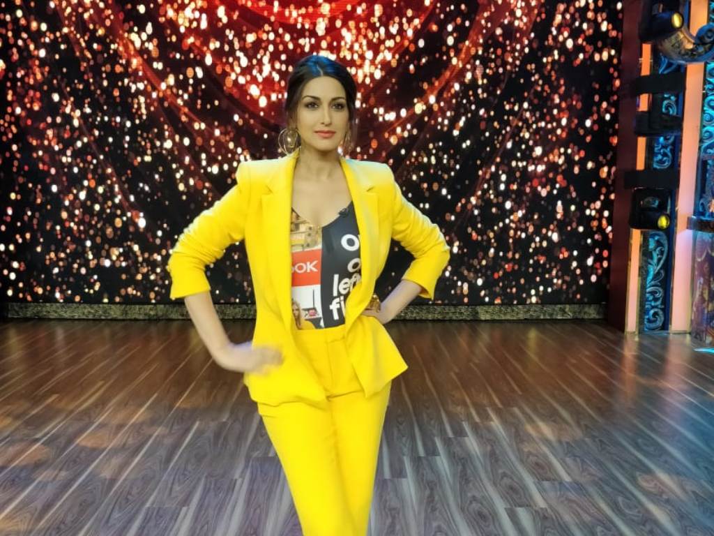Image of Sonali Bendre Behl taken from her official twitter page.
