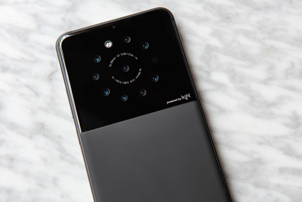 This prototype phone from a camera start-up called Light incorporates nine lenses on the back, but isn't much thicker than an iPhone X. Credit: Courtesy of Light
