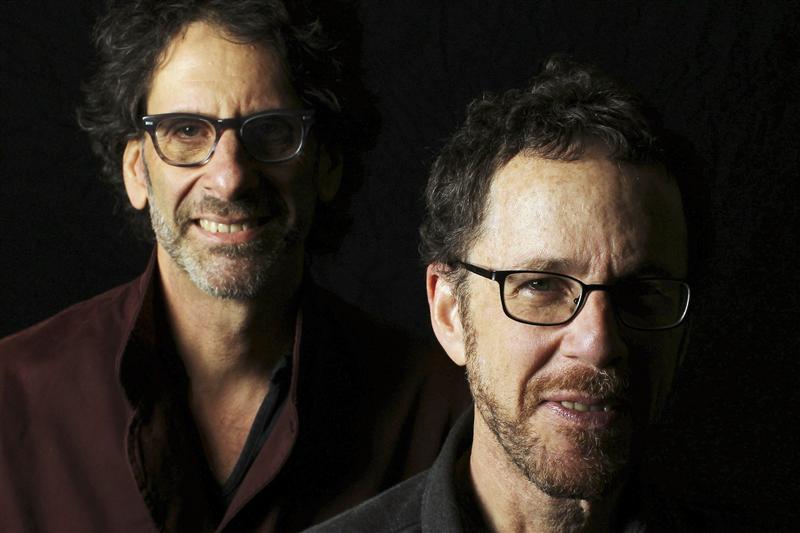 Directors Joel Coen (L) and Ethan Coen pose for a photo in Los Angeles, California, November 15, 2013. Reuters/David McNew