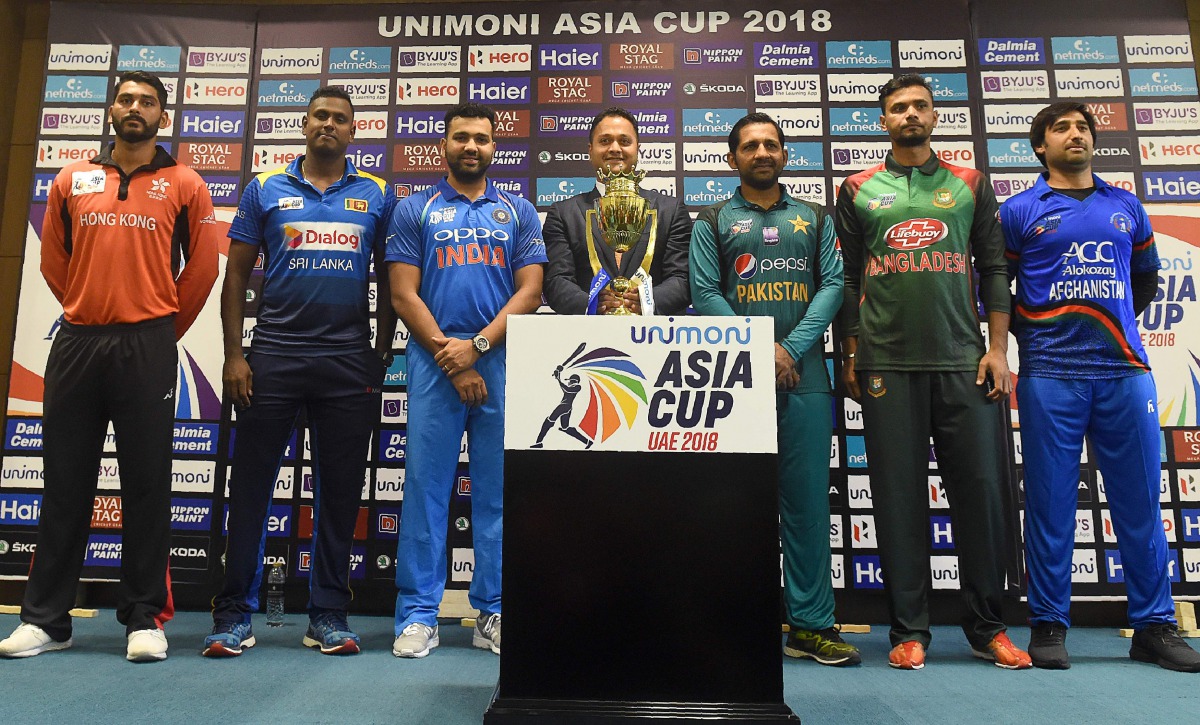 Hong Kong cricket team captain Anshuman Rath (L), Sri Lankan cricket team captain Angelo Mathews (2L), Indian cricket team captain Rohit Sharma (3L), Pakistan cricket captain Sarfraz Ahmed (3R), Bangladesh cricket captain Mashrafe Mortaza (2R), and Afghan