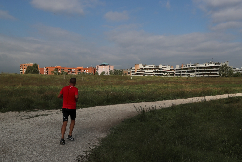 Residential buildings are seen on the outskirts of Rome, Italy September 24, 2018. REUTERS/Tony Gentile
