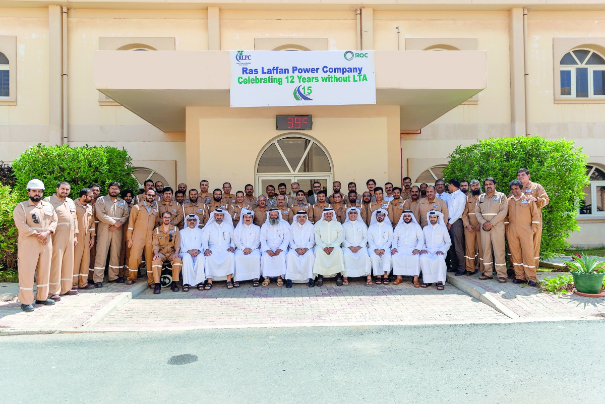 The officials and staff of Ras Laffan Power Company during the event marking 12 years of operation without any accident. 