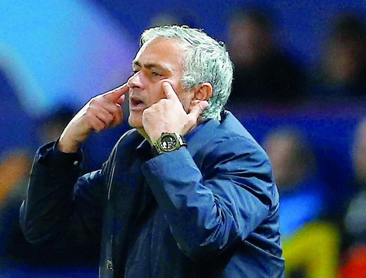 Manchester United manager Jose Mourinho gestures. Reuters/Phil Noble 