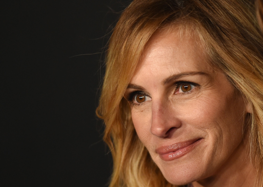 Icon award recipient US actress Julia Roberts arrives at the 4th Annual InStyle Awards at The Getty Center in Los Angeles on October 22, 2018. / AFP / VALERIE MACON