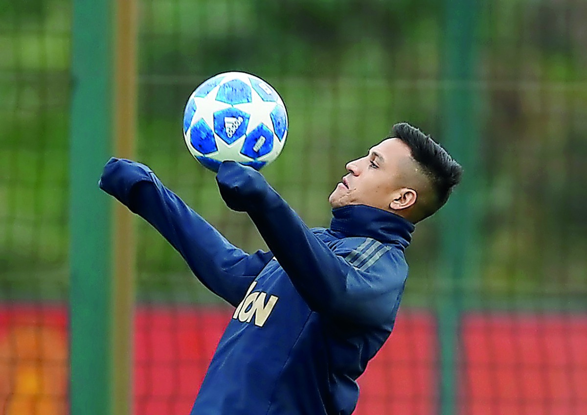 Manchester United's Alexis Sanchez during training. Action Images via Reuters/Jason Cairnduff 
