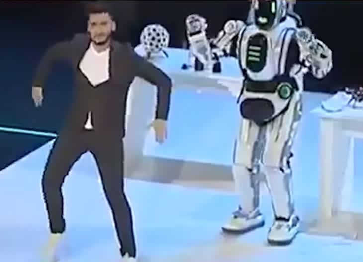 The Rossiya 24 rolling news channel on Tuesday broadcast footage of what it presented as a dancing, singing robot at a technology forum for school pupils.
