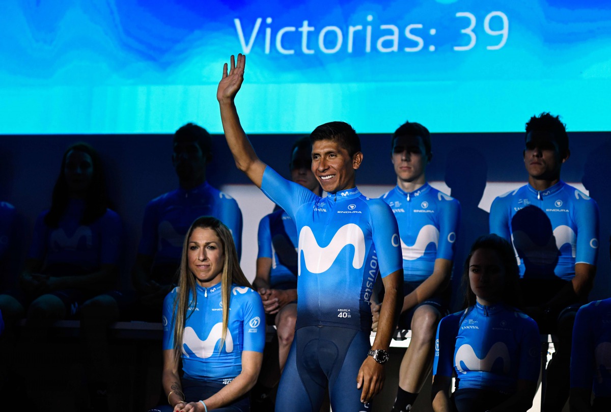 Team Movistar's Colombian cyclist Nairo Quintana waves during the presentation of Spain's Movistar Team 2019 on December 18, 2018 in Madrid. AFP / Oscar Del Pozo