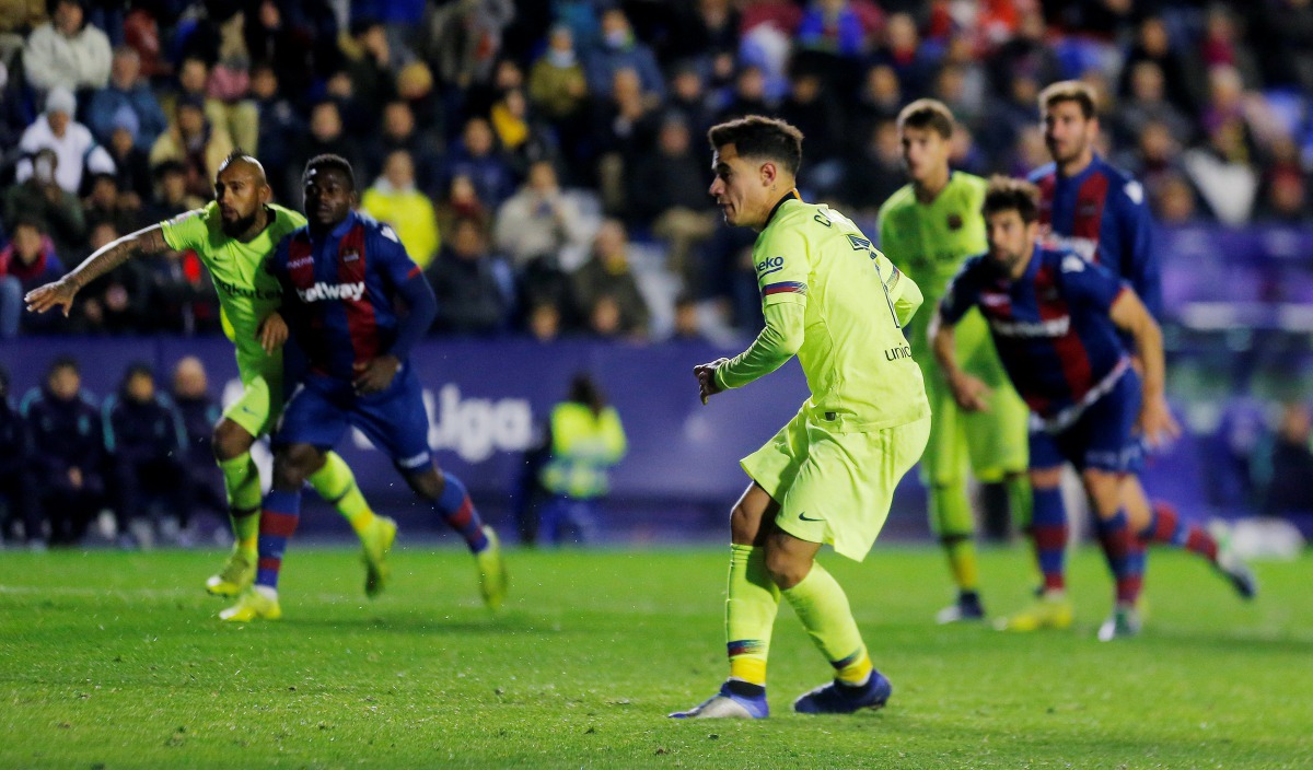 Barcelona’s Philippe Coutinho scores from the penalty spot against Levante in the first leg of the Copa del Rey at the Ciutat de Valencia, Valencia, Spain on Thursday. Reuters/Heino Kalis 

