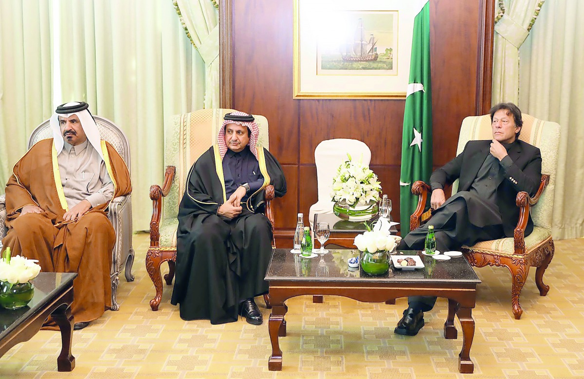 Pakistan Prime Minister, Imran Khan (right) with Qatar Chamber Chairman, Sheikh Khalifa bin Jassim Al Thani (centre) and QC First Vice-Chairman Mohamed bin Ahmed bin Towar Al Kuwari, yesterday.