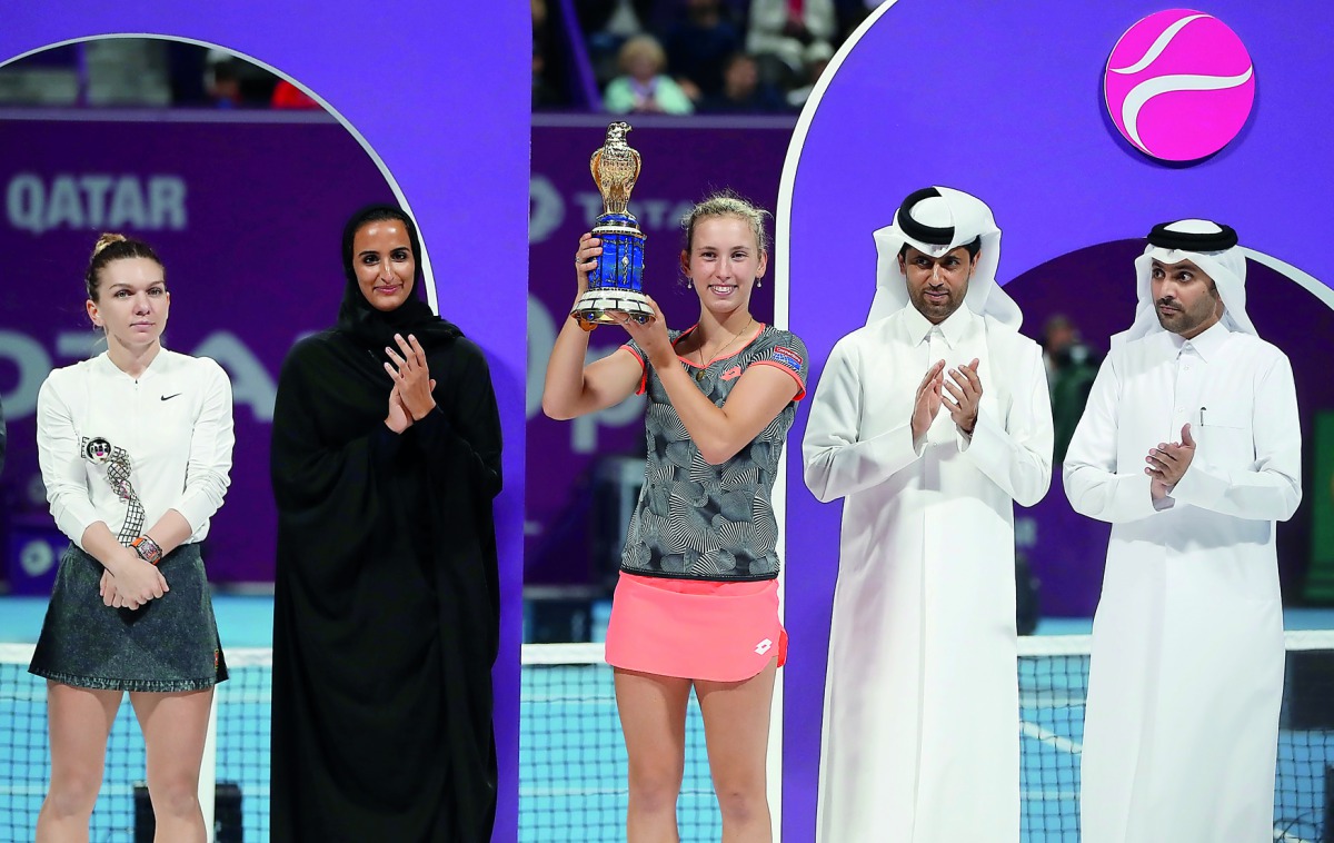 Qatar Total Open 2019 champion Belgium’s Elise Mertens poses with the trophy alongside H E Sheikha Hind bint Hamad Al Thani, Qatar Tennis Federation (QTF) President Nasser Al Khelaifi, QTF Executive Director Saad Al Mohannadi and runners-up Romania’s Simo