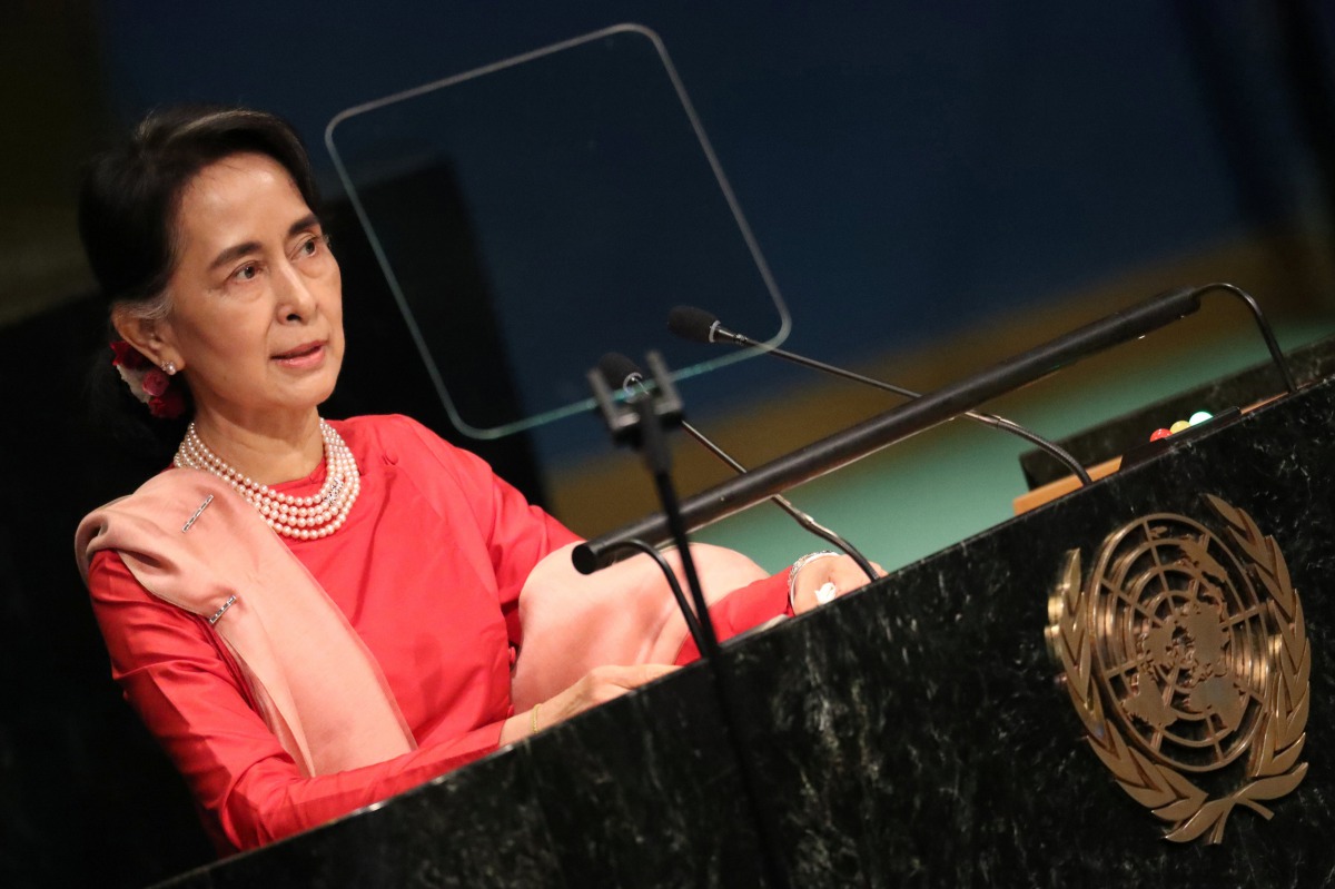 Aung San Suu Kyi addresses the 71st United Nations General Assembly in Manhattan, September 21, 2016. Reuters/Carlo Allegri
