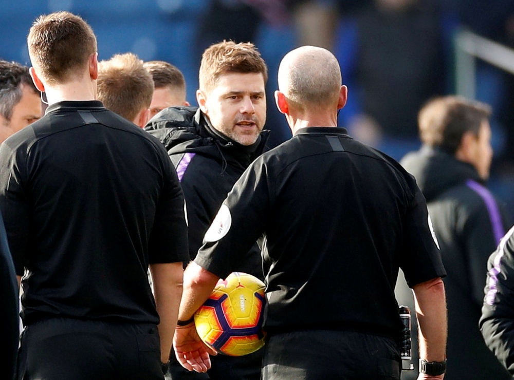 FILE PHOTO: Tottenham manager Mauricio Pochettino remonstrates with referee Mike Dean after the match Action Images via Reuters/Carl Recine