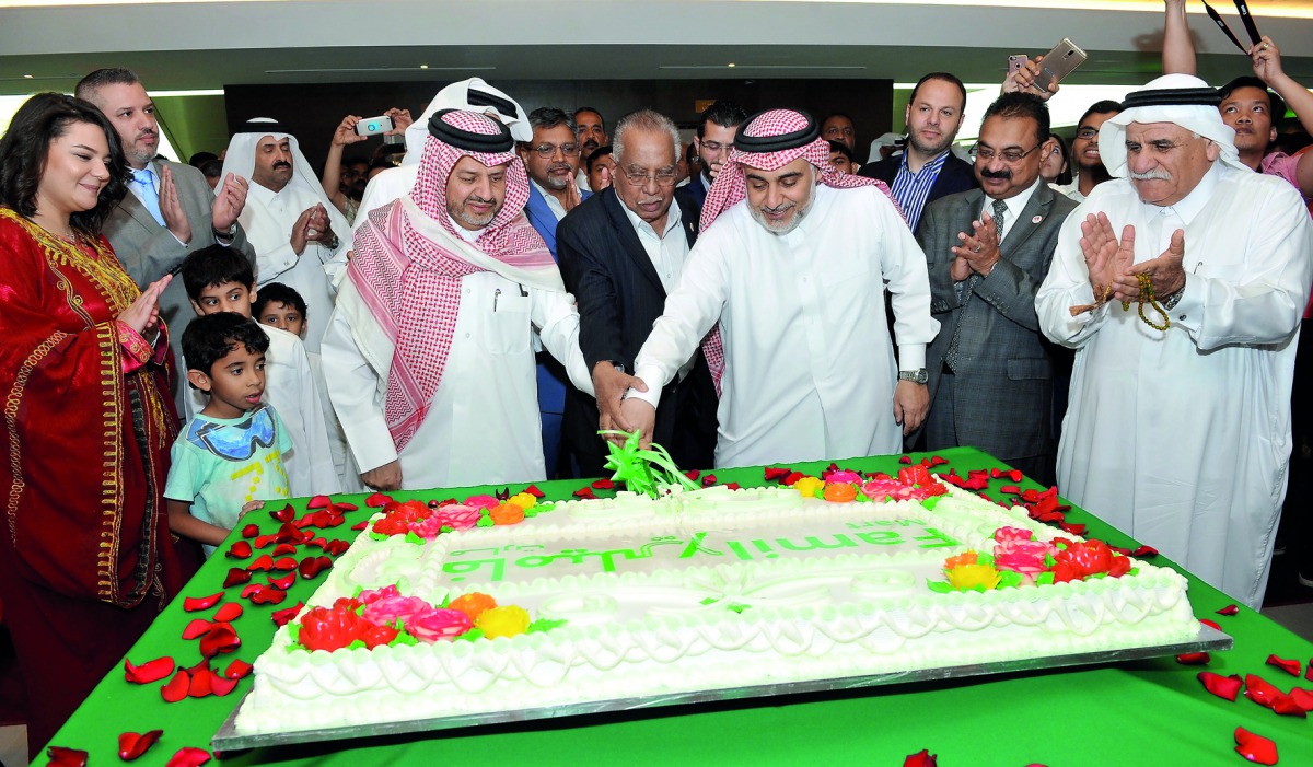 The ceremonial cake being cut. Pic: Salim Matramkot/The Peninsula
