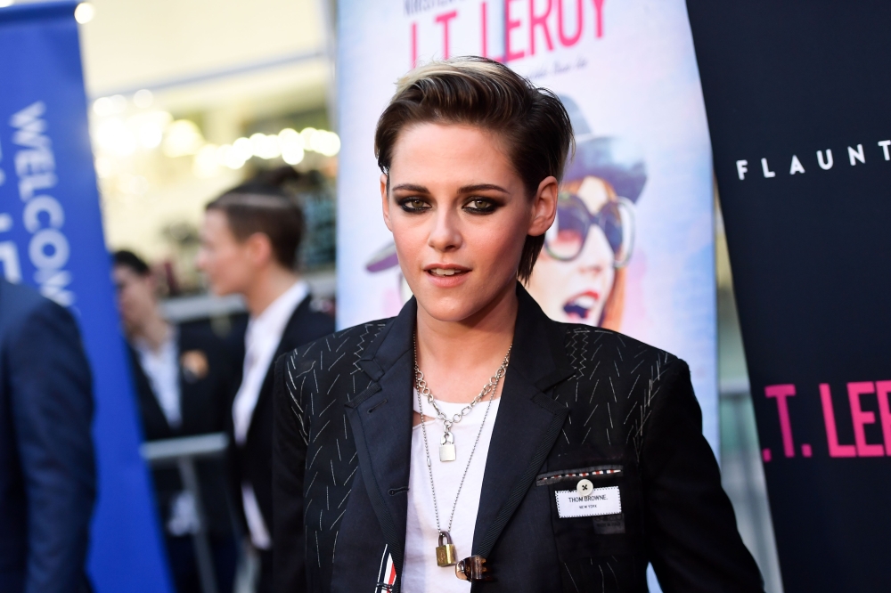 Kristen Stewart attends the LA premiere of Universal Pictures' 