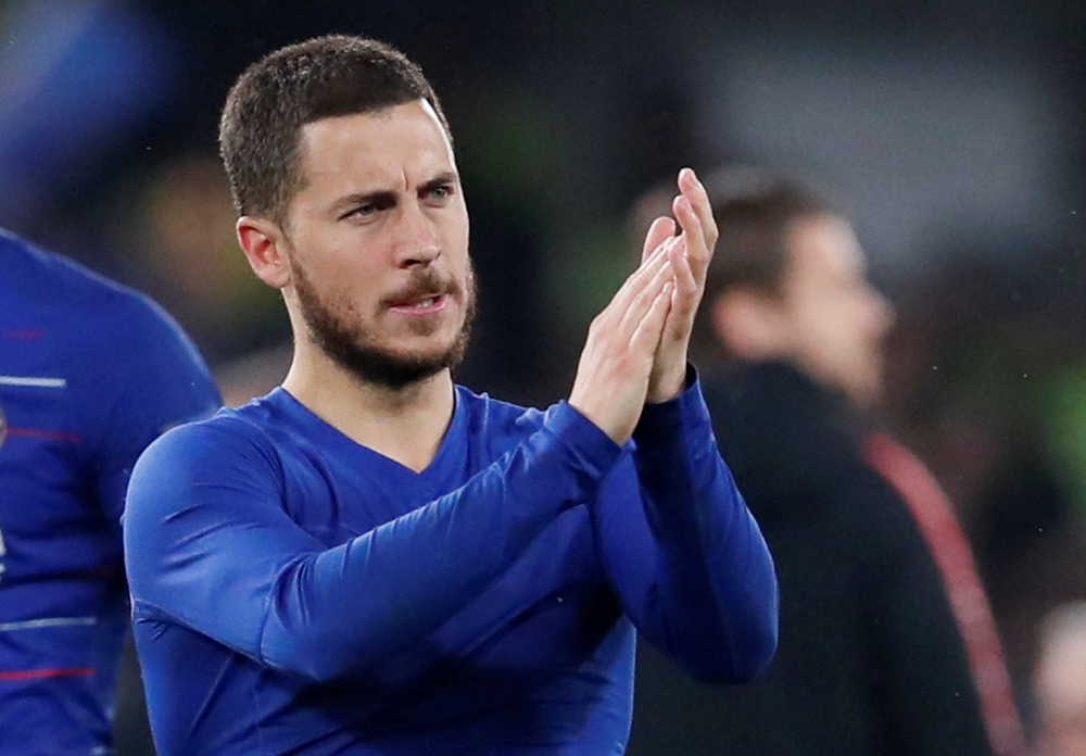 Chelsea's Eden Hazard applauds fans after the match REUTERS/David Klein