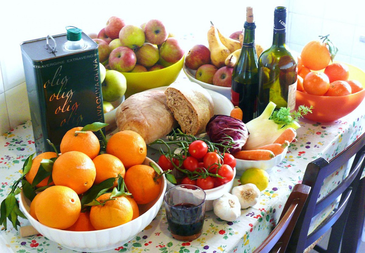 Mediterranean diet (G.steph.rocket/Wikimedia Commons/CC BY-SA 4.0) 