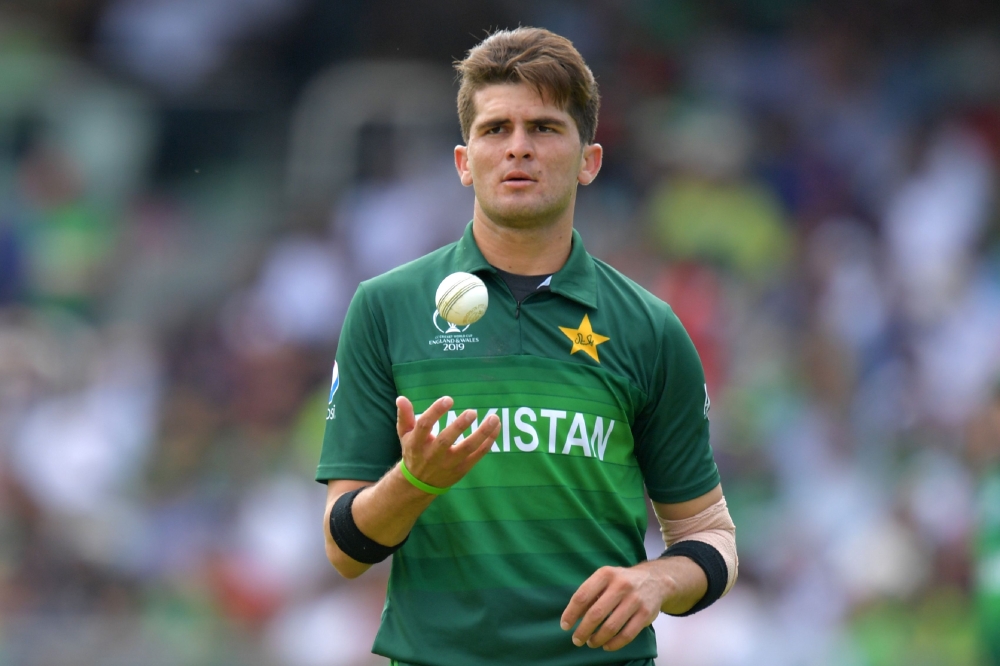Pakistan's Shaheen Shah Afridi prepares to bowl during the 2019 Cricket World Cup group stage match between Pakistan and Bangladesh at Lord's Cricket Ground in London on July 5, 2019.  AFP / Olly Greenwood