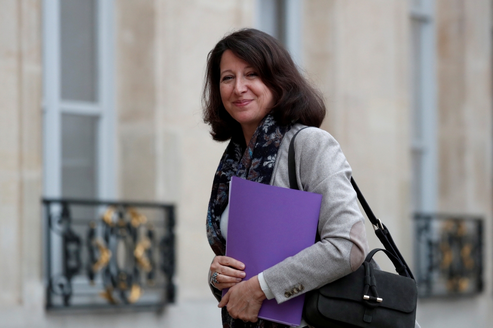 FILE PHOTO: Agnes Buzyn, French Minister for Solidarity and Health, arrives for a meeting at the Elysee Palace in Paris, January 11, 2019. REUTERS/Benoit Tessier/File Photo