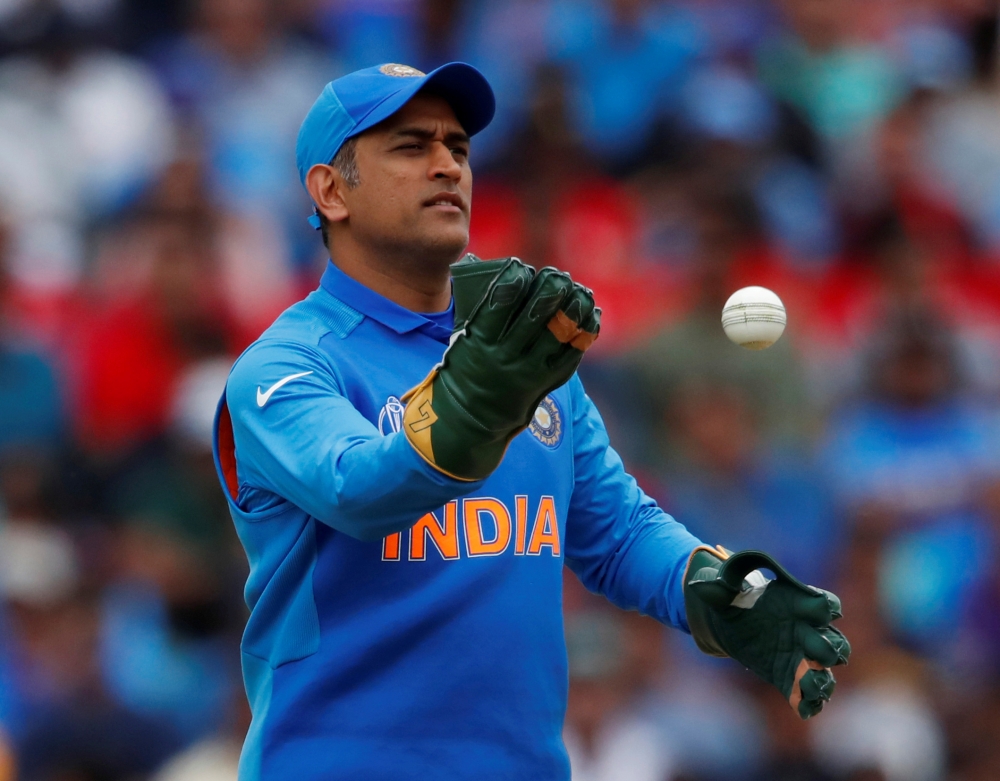 India's MS Dhoni (Reuters/Andrew Boyers/File Photo)
