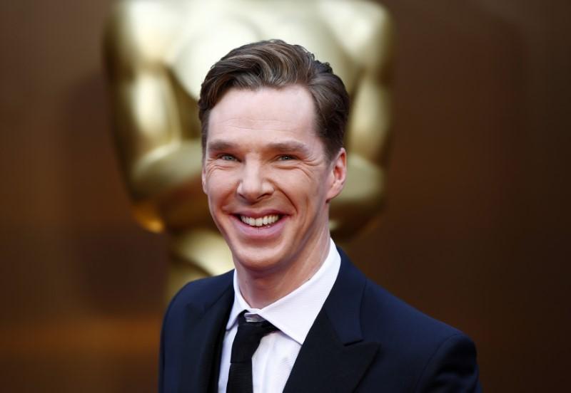 File photo of actor Benedict Cumberbatch arrives at the 86th Academy Awards in Hollywood, California March 2, 2014. REUTERS/Lucas Jackson