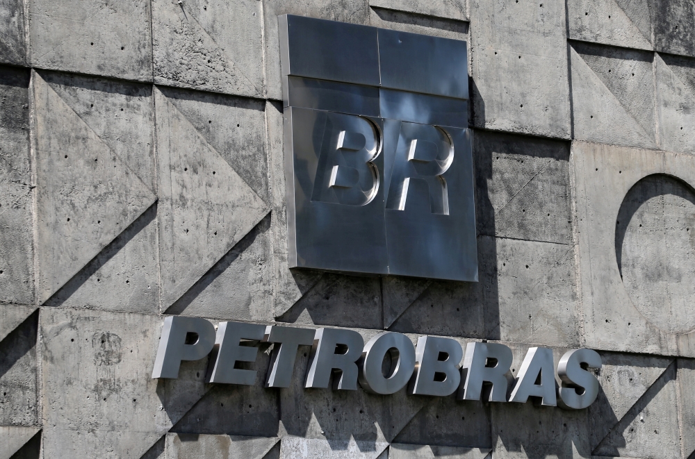 A logo of the Brazil's state-run Petrobras oil company is seen in Rio de Janeiro, Brazil March 25, 2019. Reuters/Sergio Moraes