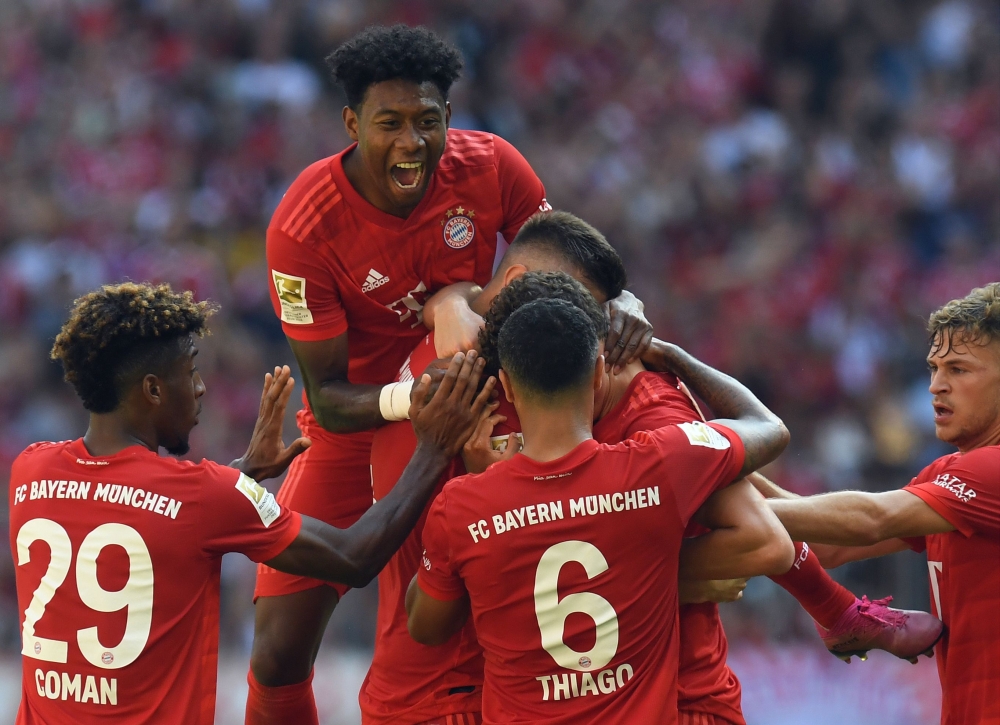 (L-R) Bayern Munich's French defender Kingsley Coman, Bayern Munich's Austrian defender David Alaba, Bayern Munich's defender Niklas Suele, French defender Benjamin Pavard, ayern Munich's Spanish midfielder Thiago Alcantara and Bayern Munich's midfielder 