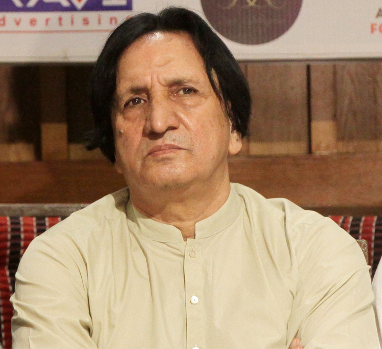 former Pakistani cricketer Abdul Qadir attends a sports event in Lahore. (File pic / AFP)