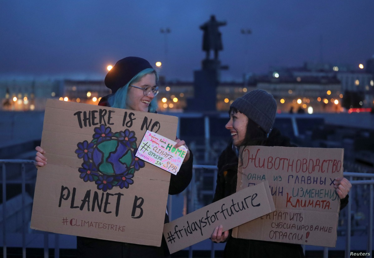 Activists attend an environmental demonstration, part of the Global Climate Strike, in Saint Petersburg, Russia September 20, 2019. Reuters/Anton Vaganov