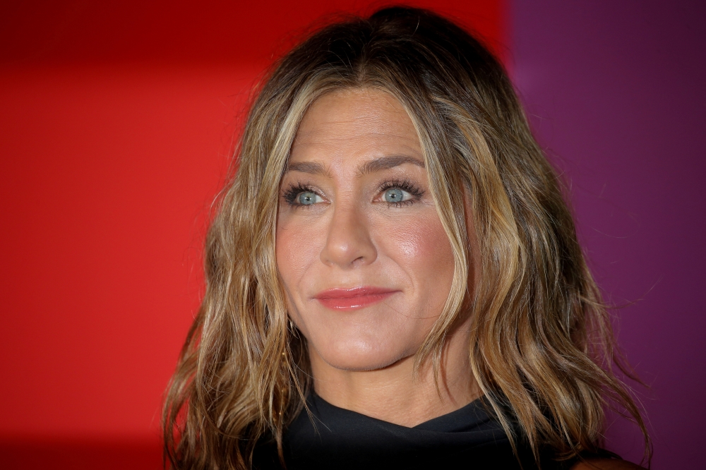 Jennifer Aniston arrives to the global premiere for Apple's 