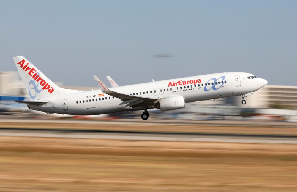 An Air Europa Boeing 737-800 airplane takes off at the airport in Palma de Mallorca, Spain, July 28, 2018. Reuters/Paul Hanna